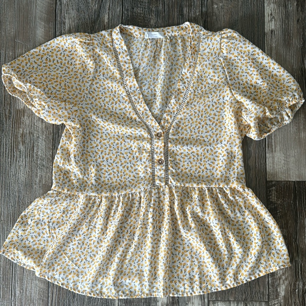 SIENNA SKY BEAUTIFUL WOMEN BLOUSE, SIZE SMALL